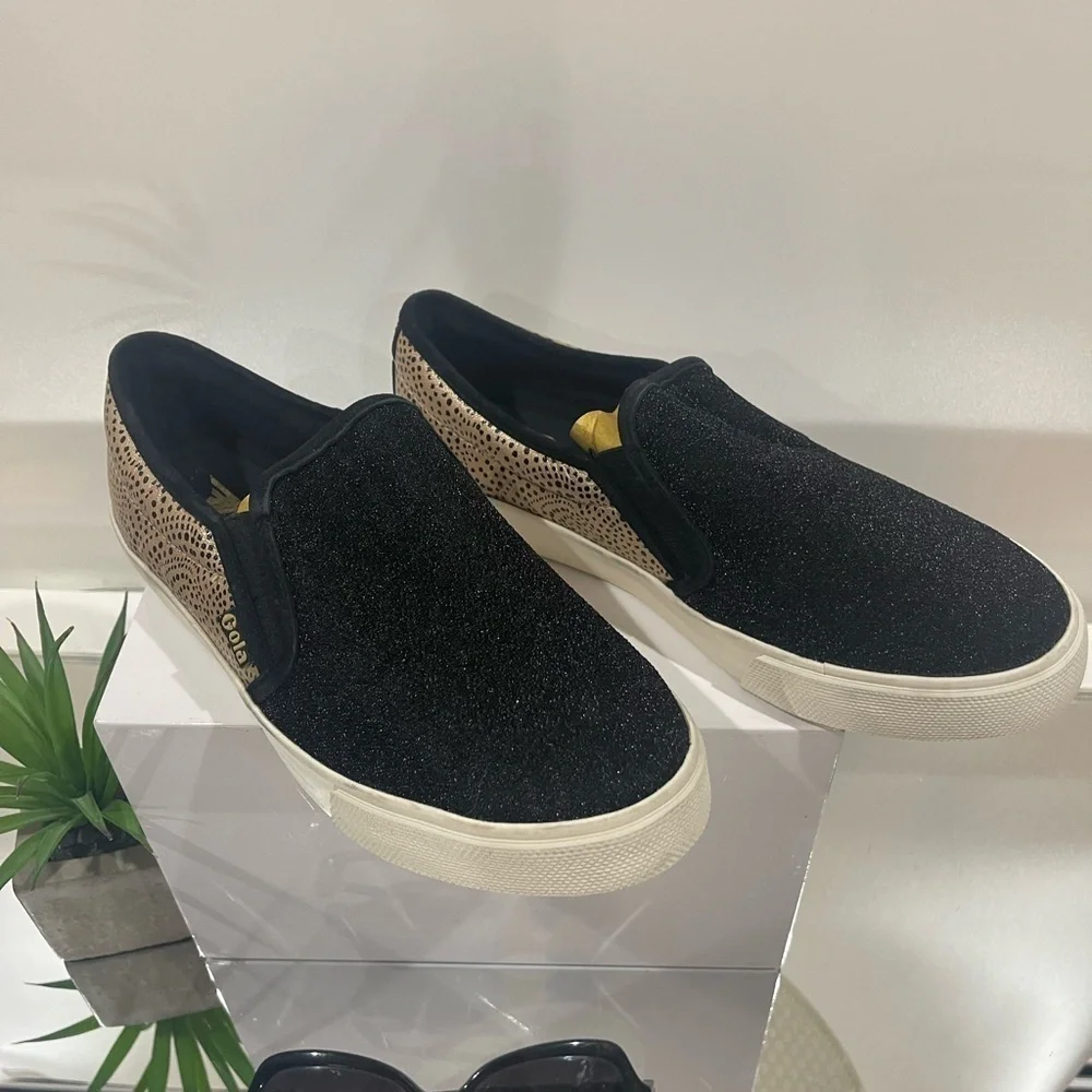 ANTHROPOLOGIE Gola espadrilles